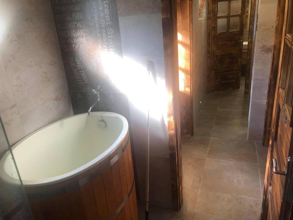 Gazdovsky Dvor Peter Jurky Apartment Vasilov Ngoại thất bức ảnh