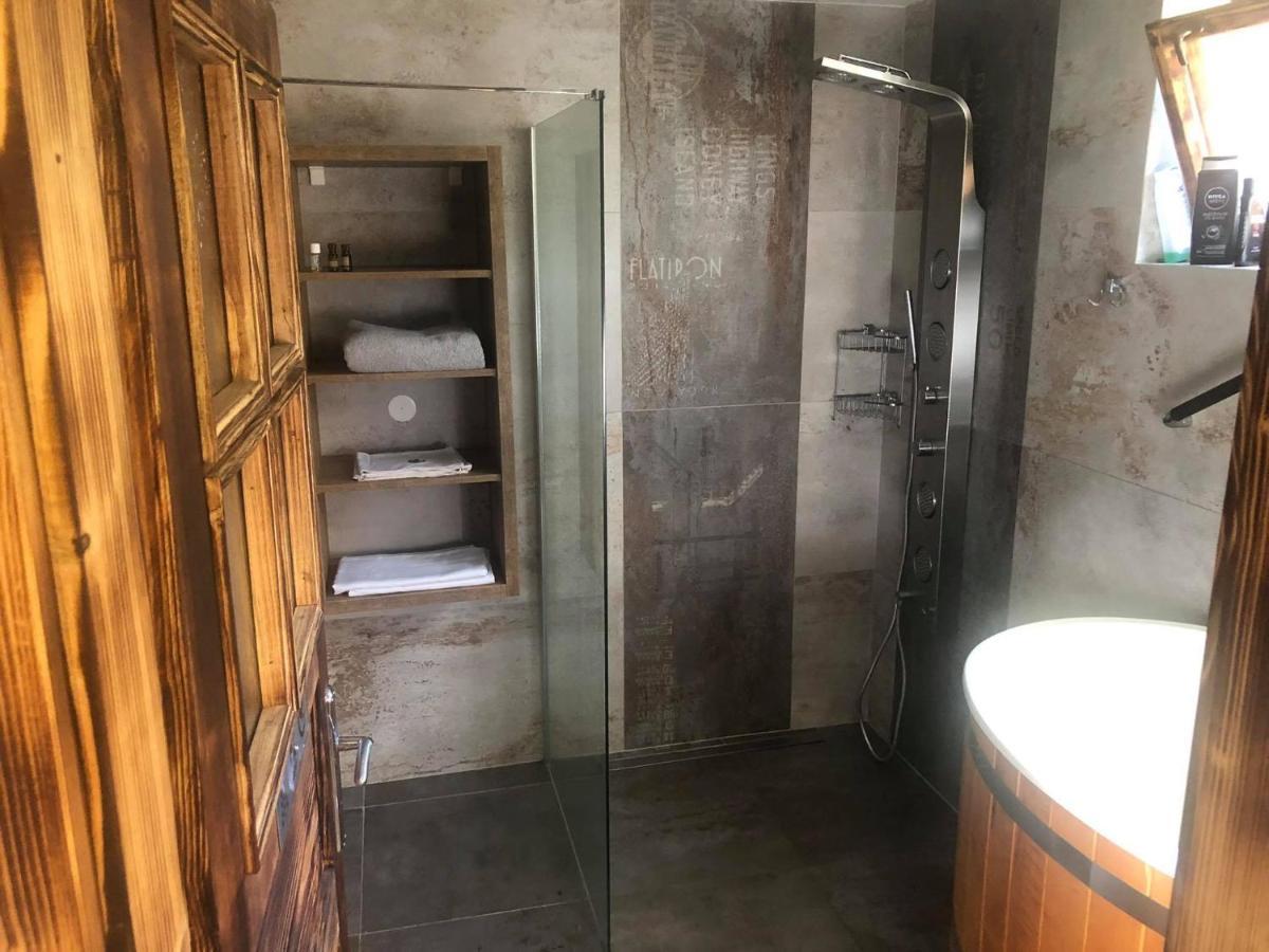 Gazdovsky Dvor Peter Jurky Apartment Vasilov Ngoại thất bức ảnh